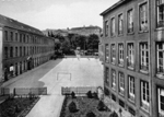 Bâtiment des Classes et la Cour des Internes